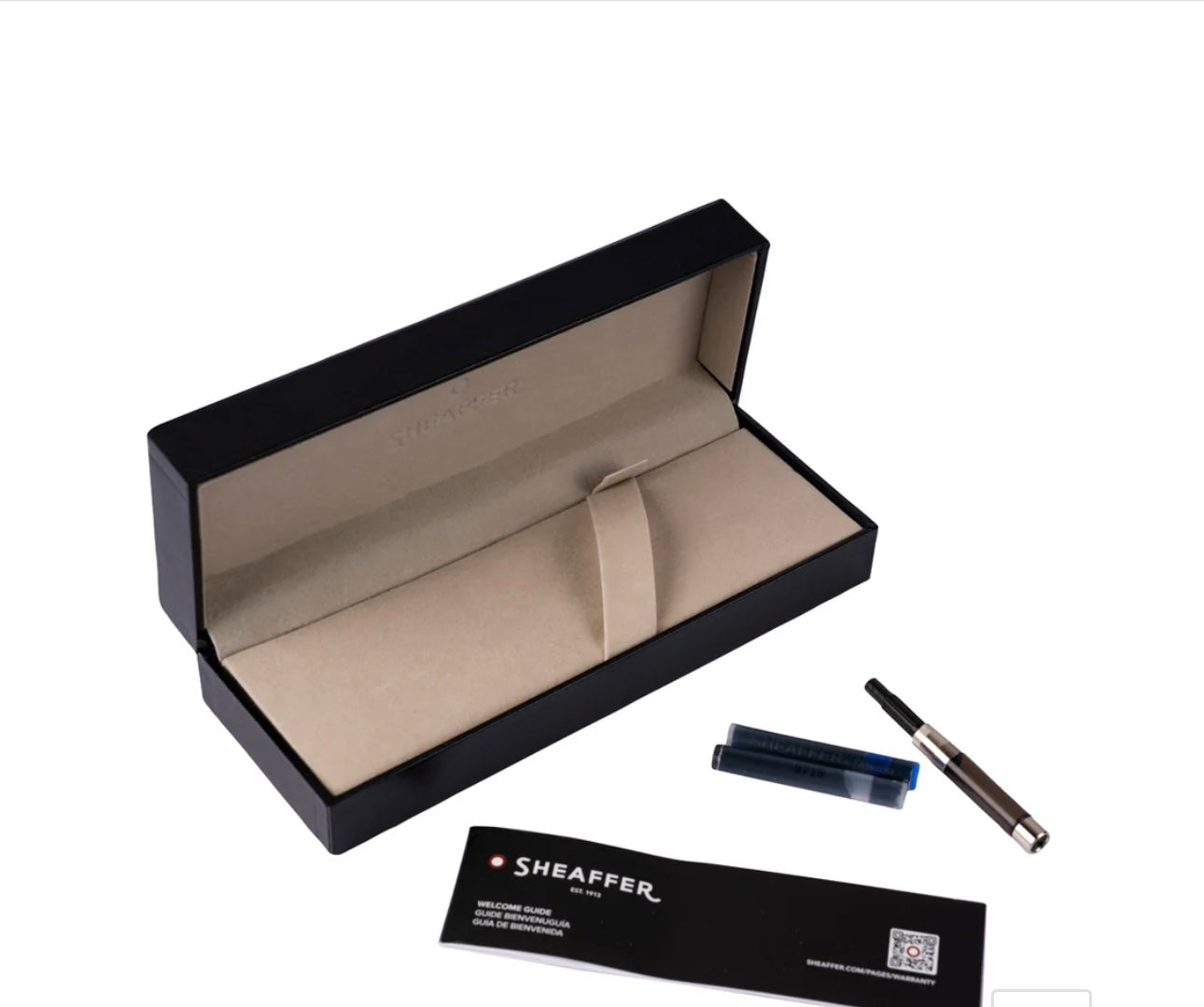 Sheaffer® 300 Glossy Black Fountain Pen With Gold Trims