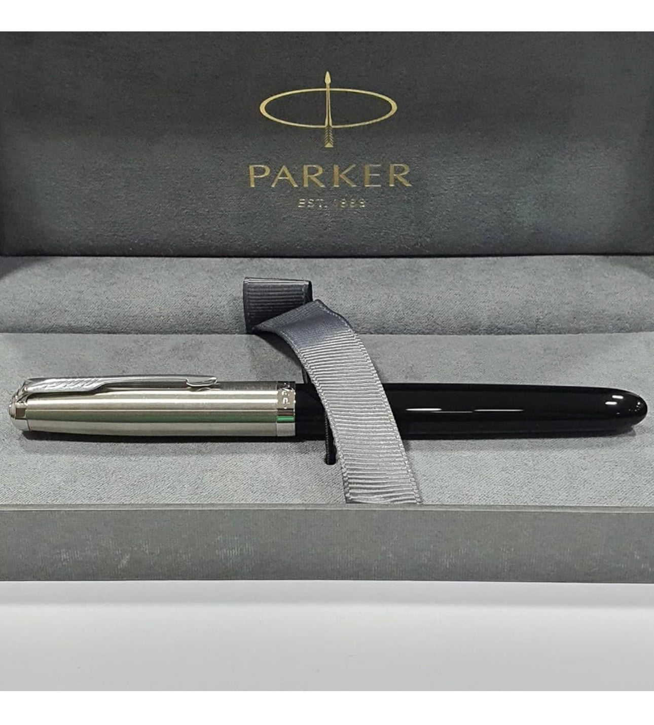 Parker 51 Fountain Pen | Black Barrel with Chrome Trim | Nib with Blue Ink Cartridge | Gift Box